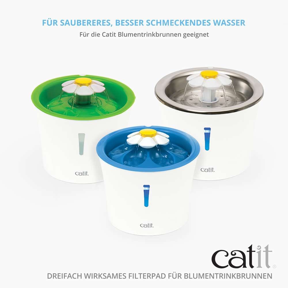 Der grüne, blaue und Edelstahl-Trinkbrunnen sind hier als Gruppe abgebildet.