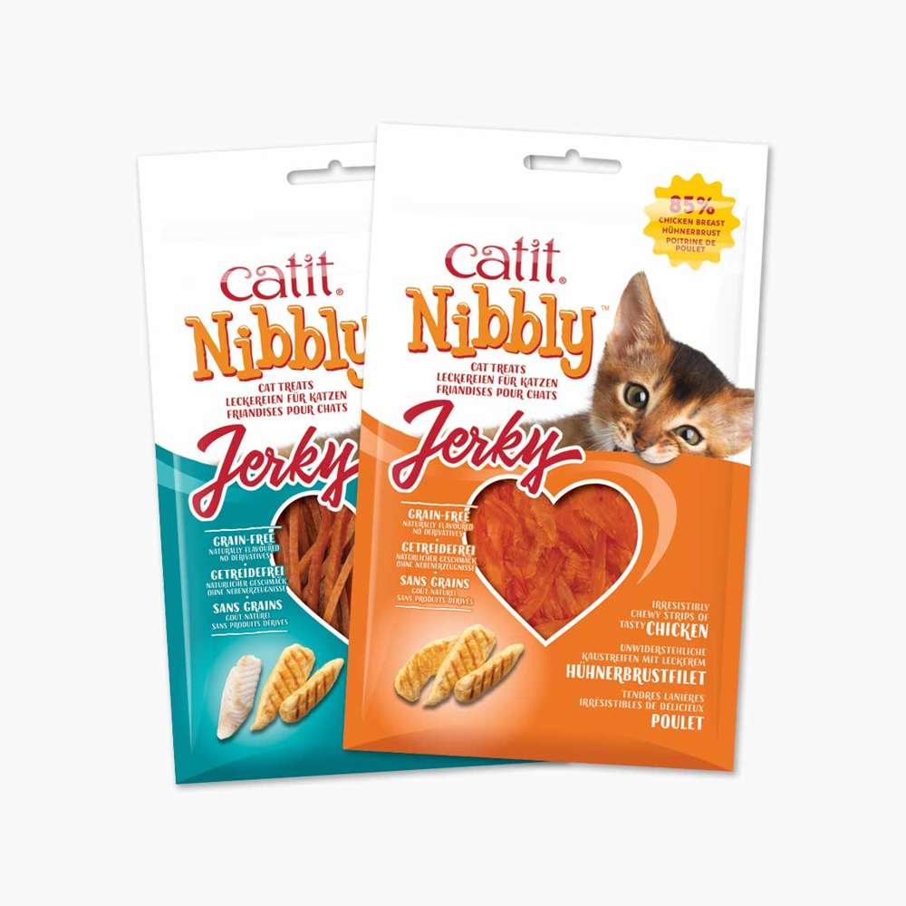 Zwei Verpackungen von "Catit Nibbly Jerky"